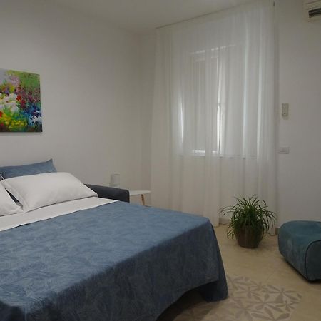 Apartamento A Casa Di Pako Salerno Exterior foto