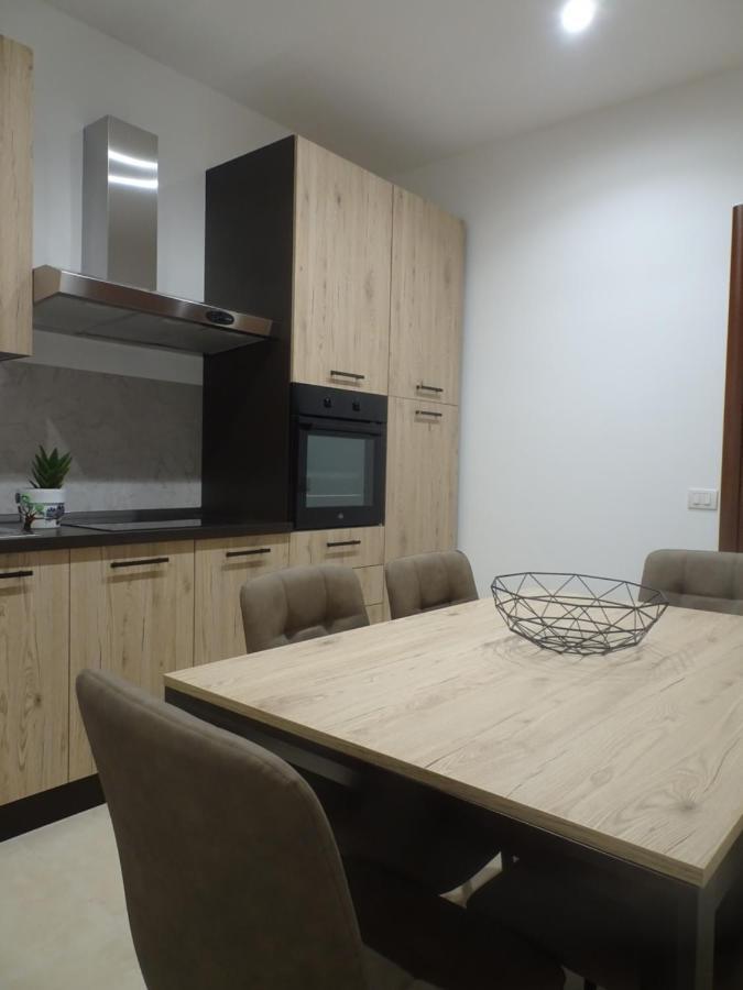 Apartamento A Casa Di Pako Salerno Exterior foto