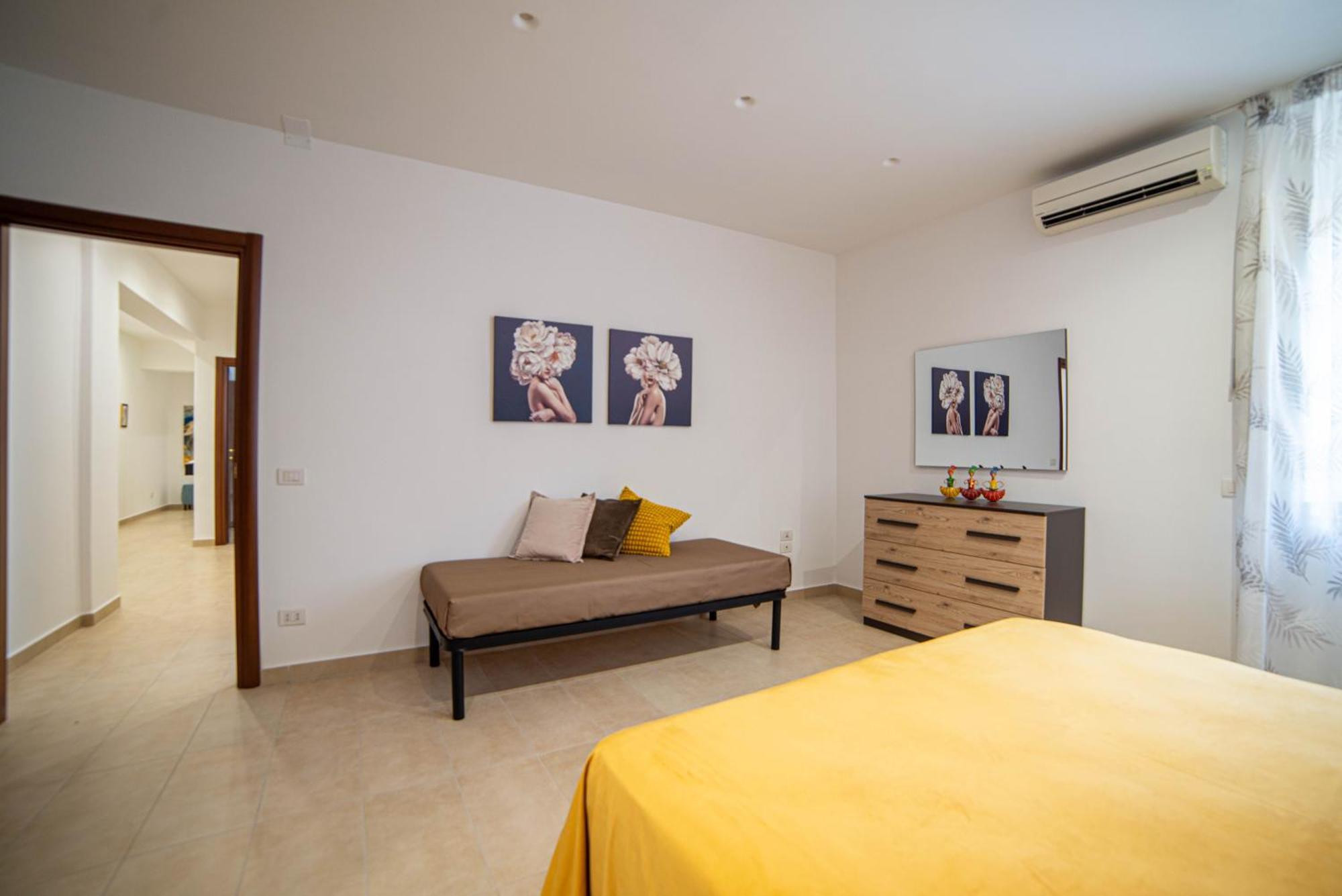 Apartamento A Casa Di Pako Salerno Exterior foto